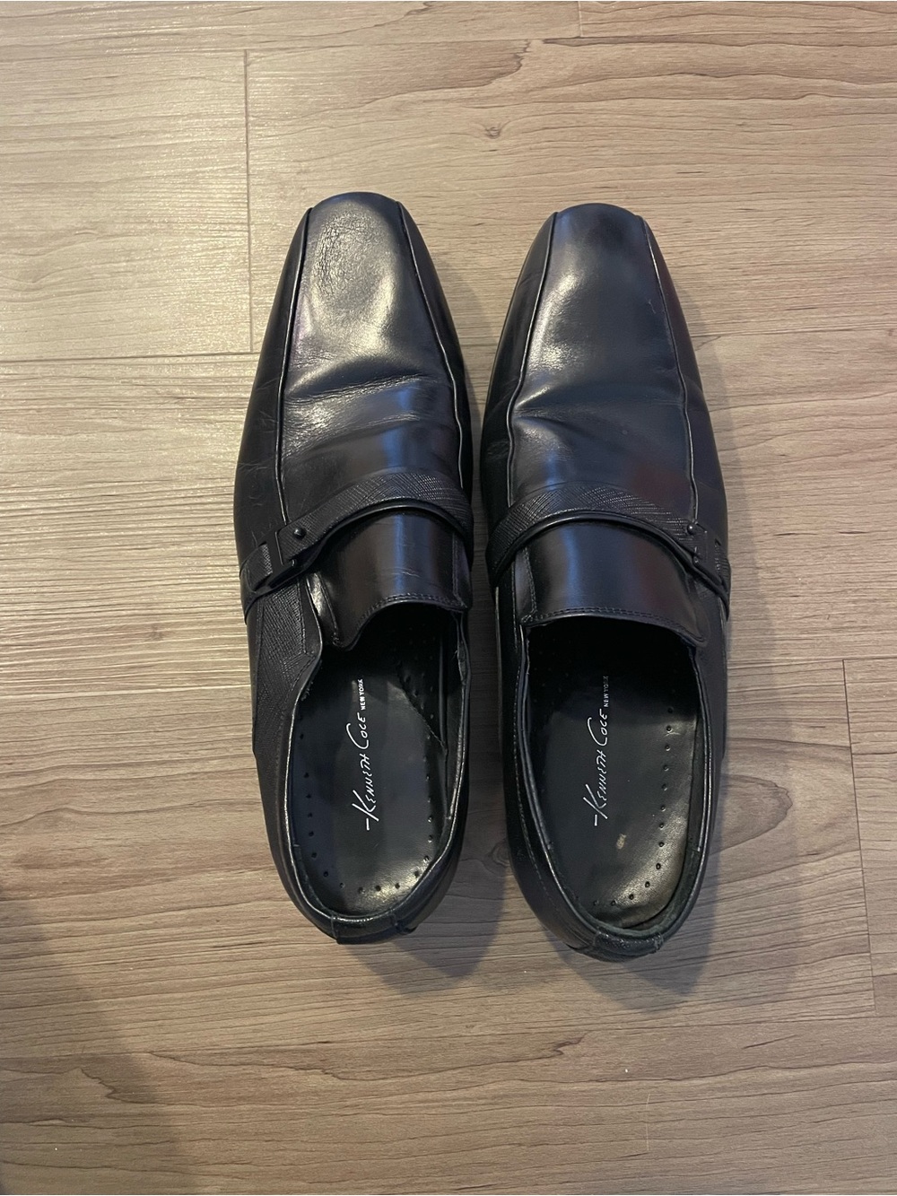 Kenneth Cole Men's Black Leather Slip-On Loafers